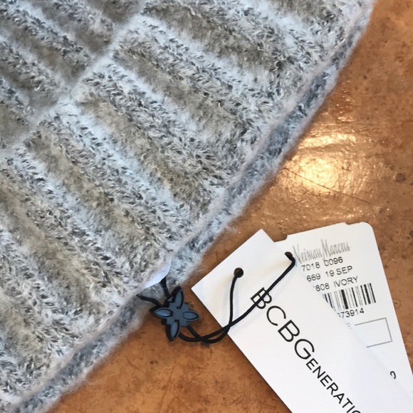 BCBG Kids Hat - Picture 4 of 4